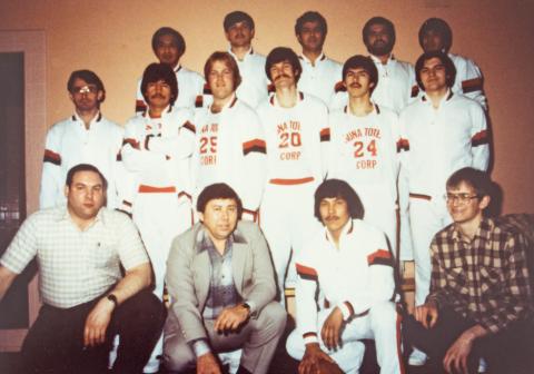 Basketball Team Picture - Coach Bobby Gray