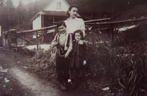 Hilda See and her Children on Lumbago Drive