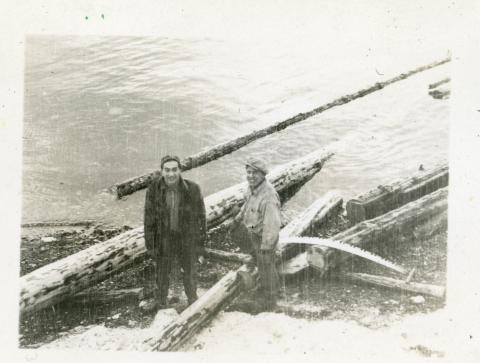 Eddie Metz and George Carteeti with Logs